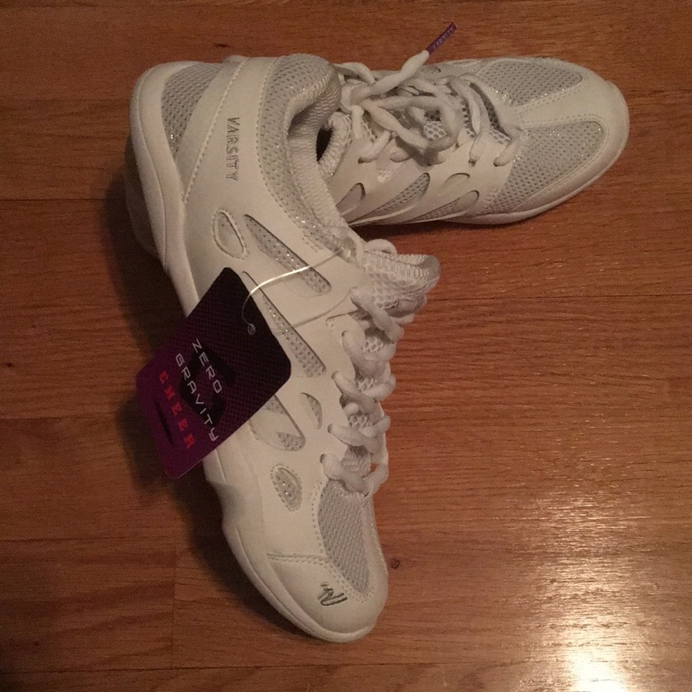 Varsity zero gravity cheer shoes